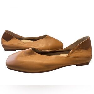 EMPRESS The Comfi Beige Leather Ballet Flat